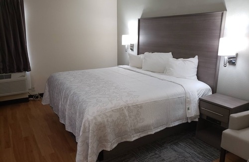 Kreole Hotel | Red Roof Inn Moss Point