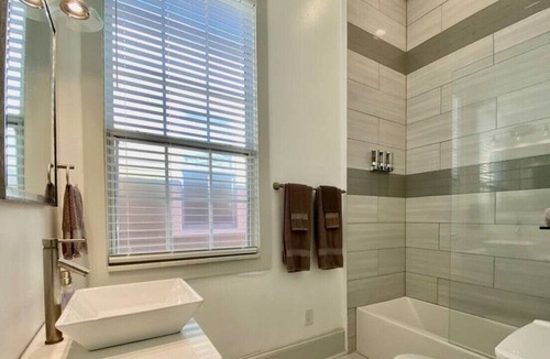 Algiers Point House | Reimagined Retro-Chic Home in The Point