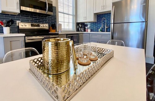 Algiers Point House | Reimagined Retro-Chic Home in The Point