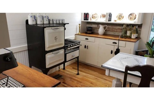 Zachary House | Relax at McHugh 1903 Victorian House National Historic Register Old Town