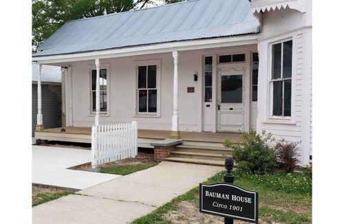 Zachary House | Relax at McHugh 1903 Victorian House National Historic Register Old Town
