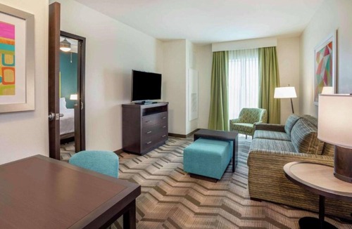 Edina House | Relax in the twin cities