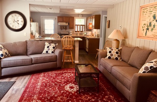 Waupaca House | Relax in Waupaca and the Chain O Lakes.
