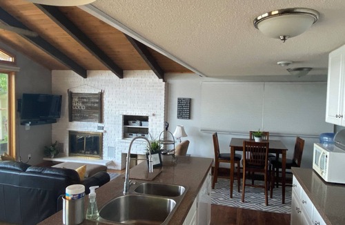 Maple Lake House | Relax, Unwind, You're at the Lake!