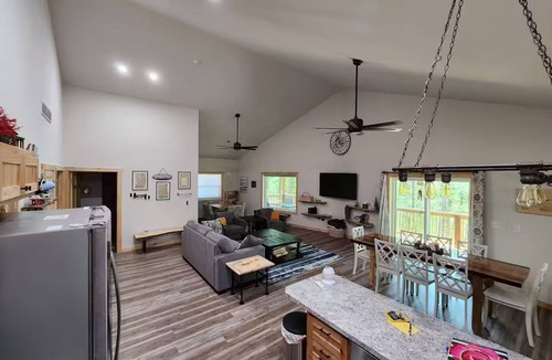Friendship House | Relaxing, Fishing, WI Dells, Lake, Hiking, Shop