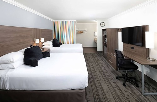 Temecula Hotel | Relaxing Wine Country Retreat | Peaceful Setting | 2 Units