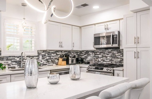 Madera House | Remodeled 1-Acre Ranch Style Home in Madera
