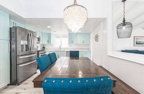 West Newport House | Remodeled 7BR Home w/Stylish Interior, Only Steps to Sand!