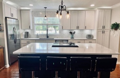 Pass Christian House | Remodeled Coastal Retreat, Hot Tub, Fire Pit, Games & Beach Access. By BSL