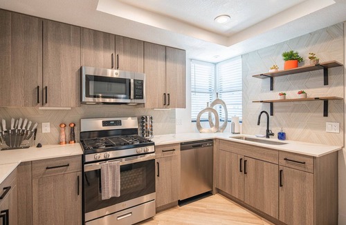 Kierland Condo | Remodeled Suite | Sonoran Solace Poolside Lounge