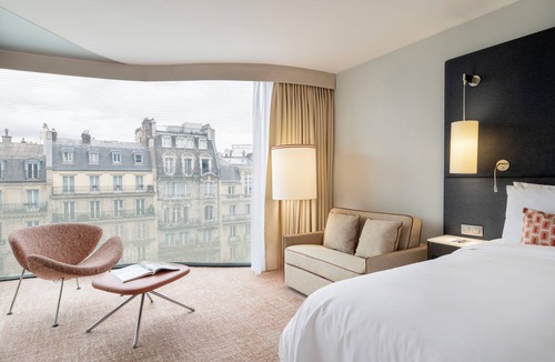 Ternes Hotel | Renaissance Paris Arc de Triomphe Hotel