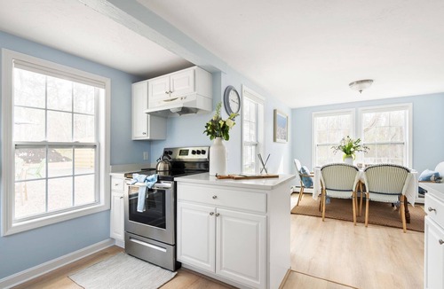 South Chatham House | Renovated Chatham Compound on Bike Path, Less Than a Mile to the Beach