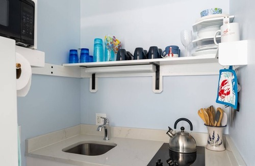 South Chatham House | Renovated Chatham Compound on Bike Path, Less Than a Mile to the Beach