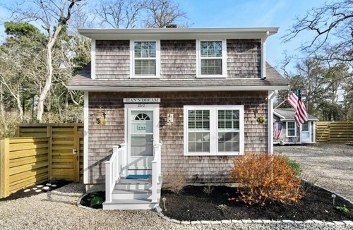 South Chatham House | Renovated Chatham Compound on Bike Path, Less Than a Mile to the Beach