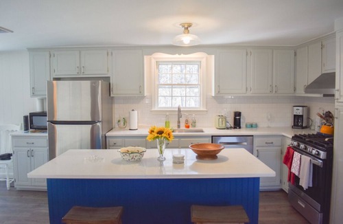 Dennis House | Renovated three bedroom home located in desirable Bayside Neighborhood!