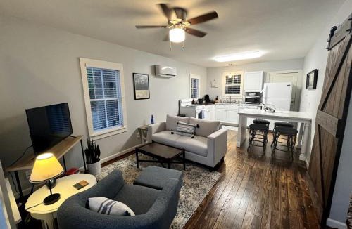 Lafayette House | Renovated Waterfront Cottages Ideal for Families or Groups in Louisiana