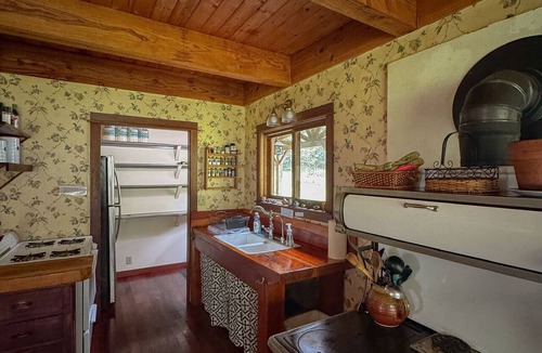 Willits House | Rent a Private Park and Wildlife Preserve