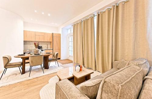 Quartier de Rochechouart Apartment | Residence Galeries Lafayette by Studio Prestige