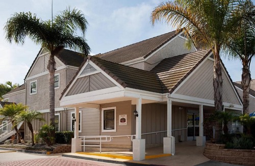 Delthorne Hotel | Residence Inn Los Angeles Torrance/Redondo Beach