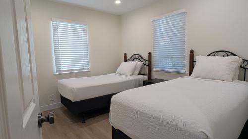 Sunset Park Hotel | Rest Haven Motel