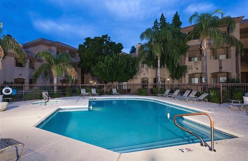 North Scottsdale House | Restful 1 BR by Casago
