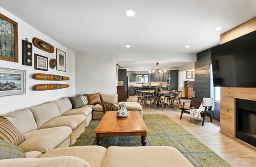 Shoreline Park House | Restful Retreat with Heated Pool & Game Room
