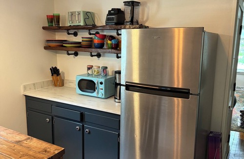 Suring House | Restored farm house by amazing Kelly Lake and all of it's amenities!