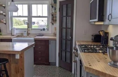 Baldwin House | Restyle Farm house