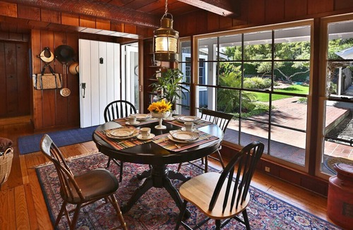 Carpinteria House | Rincon Retreat - Casual Beachfront Comfort