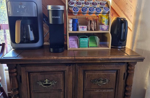 Payson Cabin | River access, Quiet, Family and pet friendly. Best mountain views in the valley