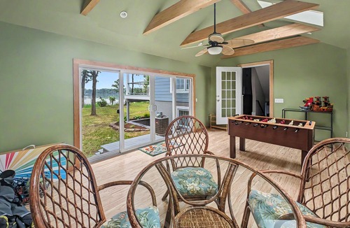 Chestertown House | Riverside at Pear Tree Point-Waterfront Escape