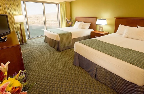 Laughlin Hotel | Riverview 2 Queens | Aquarius Casino Resort | Colorado River Views