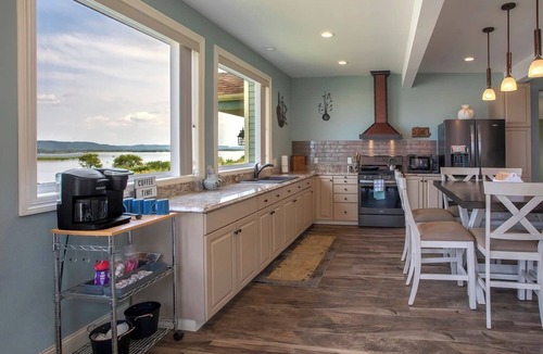 Minneiska House | Riverview, 5BR, Hot tub, Fireplace, Arcade Game