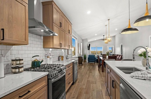 Riverside Condo | RiverWest Island View - Sauna - River View - Upper level