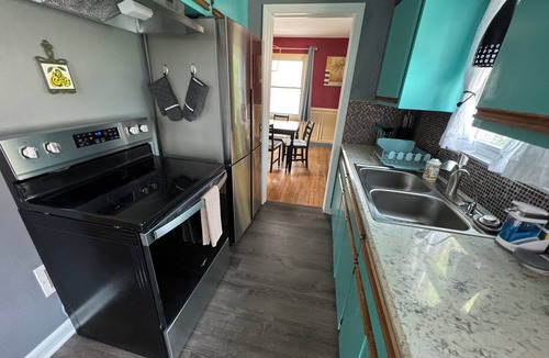 Whitefish Bay House | Robin's Bluff- Classic 3-bedroom in beautiful Whitefish Bay, convenient location