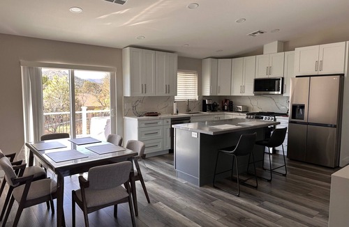 Prescott House | Rockin' Robin