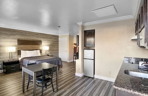 Clovis Hotel | Rodeo Lodge