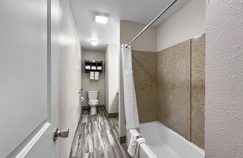 Clovis Hotel | Rodeo Lodge