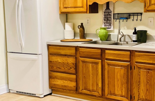 The Plains House | Rolling Acres~ Super Host~ 1 bedroom apartment on heavenly farm in The Plains