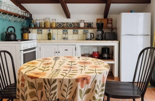 Rainbow CDP House | Romantic Alpaca Retreat/Farmstay With Soaking Tub