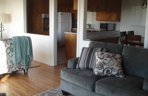 Windsor Hills House | *Romantic View Home Centrally Located in Windsor Hills, La Mesa*