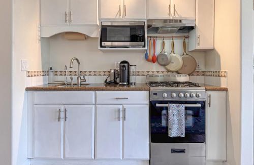 Old Towne House | Rooftop Deck w/180° Ocean Views