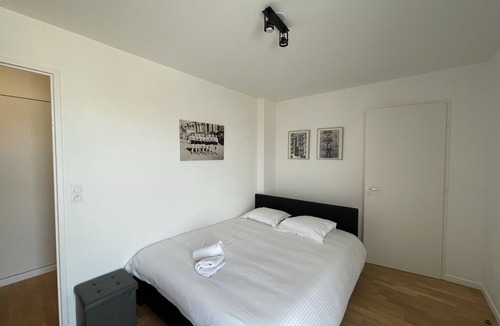 Bobigny Apartment | Rooftop of 100m² at the gates of Paris with parking - civil lease
