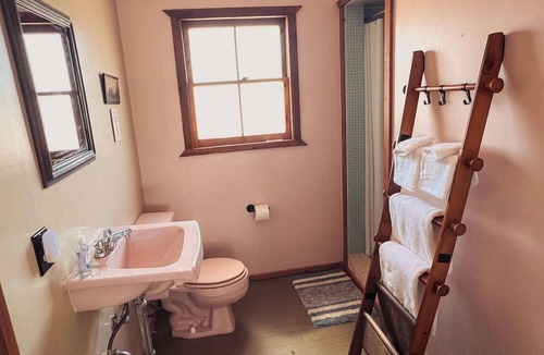 Joshua Tree Hotel | Room 3 Desert Retreat - Downtown Joshua Tree
