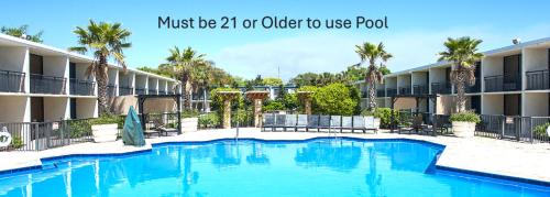 East Biloxi Resort | Royal Holiday Beach Resort