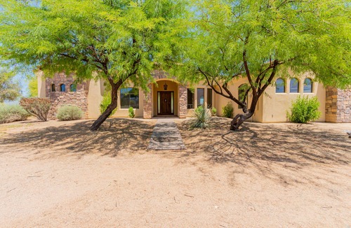 Rio Verde Foothills House | Rural area desert escape
