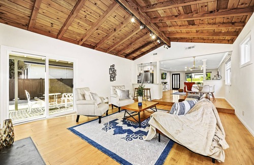 Monrovia House | Rustic 3-BR Cottage with Pool
