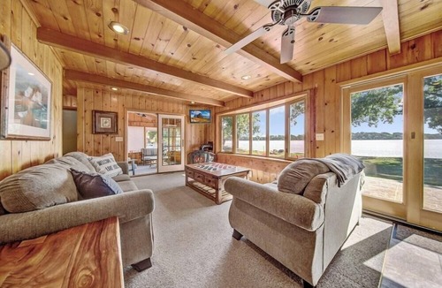 Faribault Cabin | Rustic Lake Escape at Two Oaks Cabin -Roberds Lake