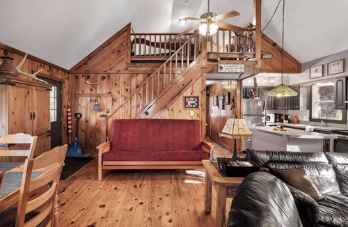 Great Cacapon Ski Chalet | Rustic retreat w/kitchen & deck