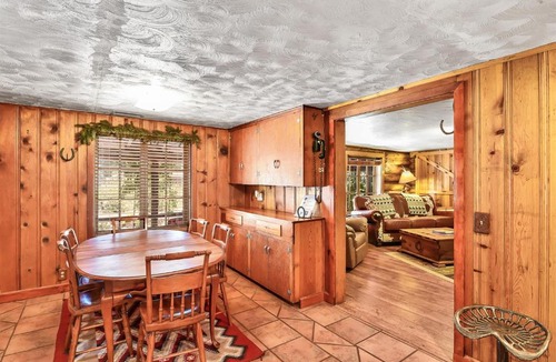 Parks Villa | Rustic Star Authentic Log Cabin in the Woods Near the Grand Canyon Flagstaff Williams